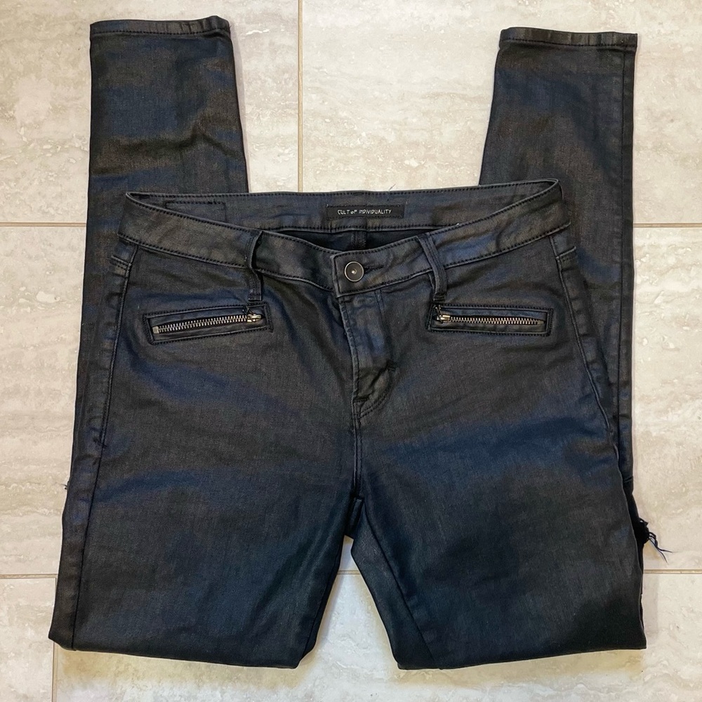 Cult of Individuality Moto Mid-Rise skinny jean size 28